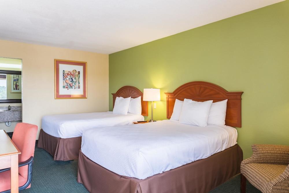 Econo Lodge White Pine Morristown I-81 & I-40 Split Eksteriør bilde