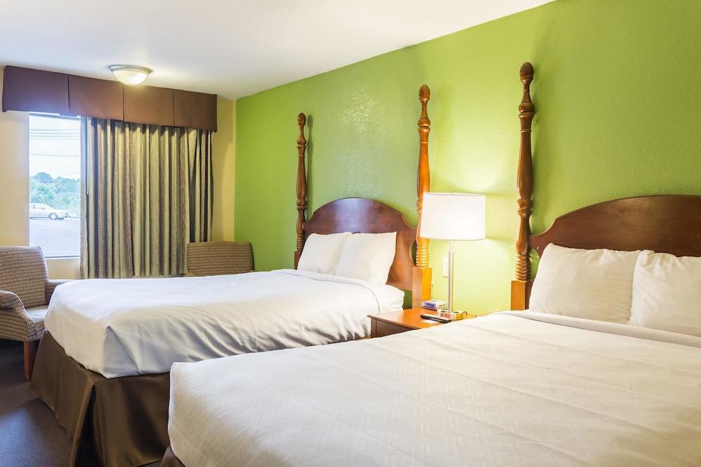 Econo Lodge White Pine Morristown I-81 & I-40 Split Eksteriør bilde