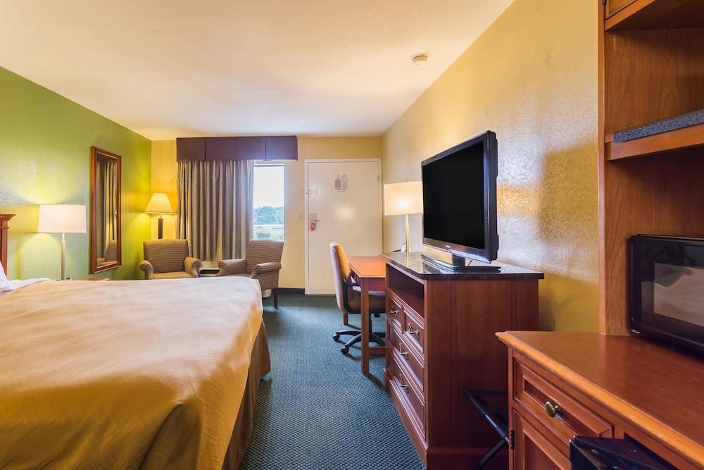 Econo Lodge White Pine Morristown I-81 & I-40 Split Eksteriør bilde