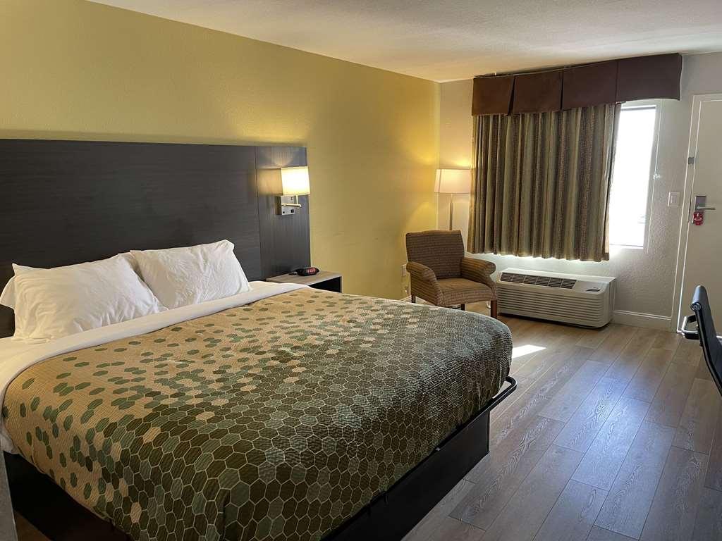 Econo Lodge White Pine Morristown I-81 & I-40 Split Rom bilde