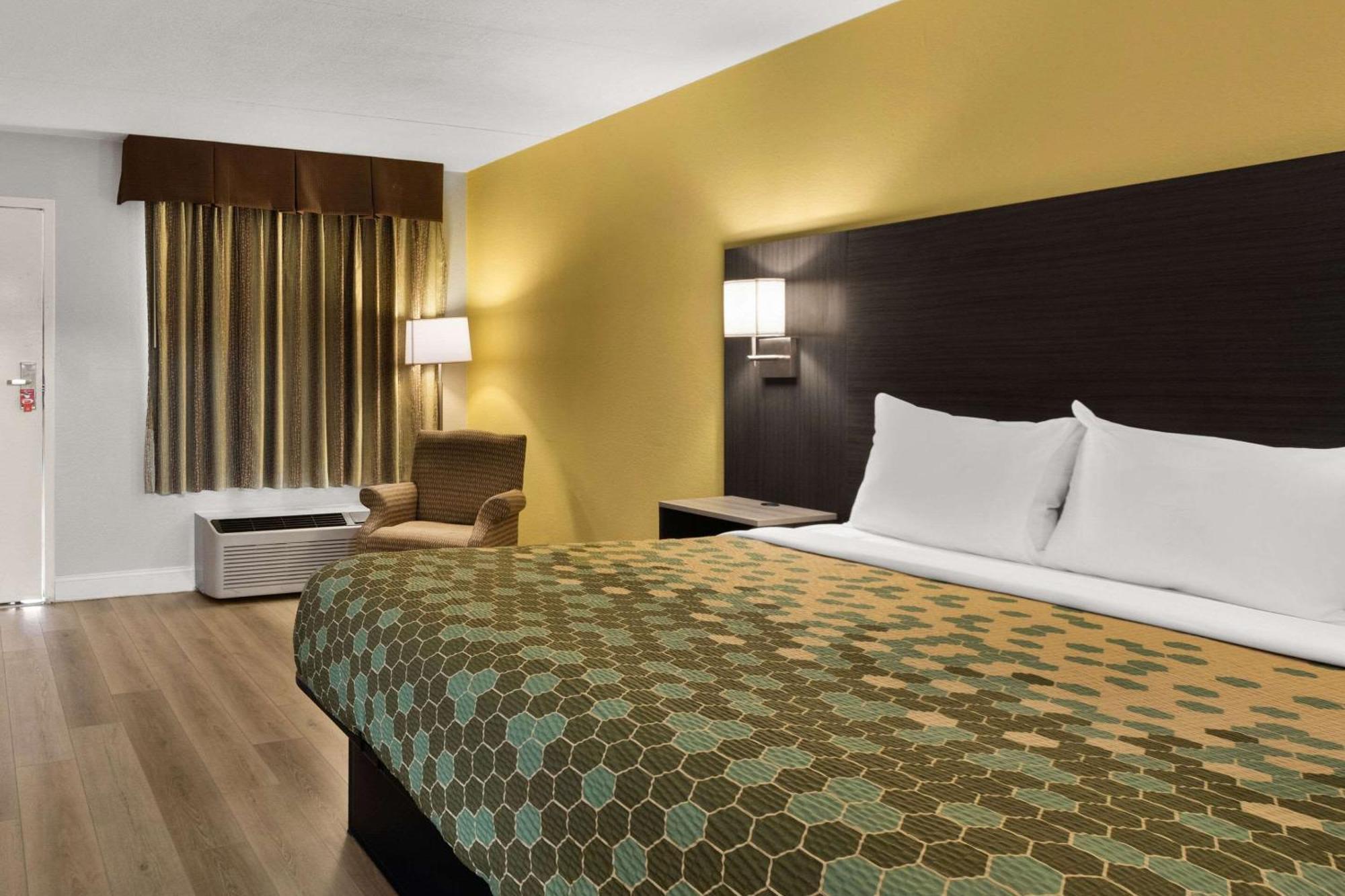 Econo Lodge White Pine Morristown I-81 & I-40 Split Eksteriør bilde